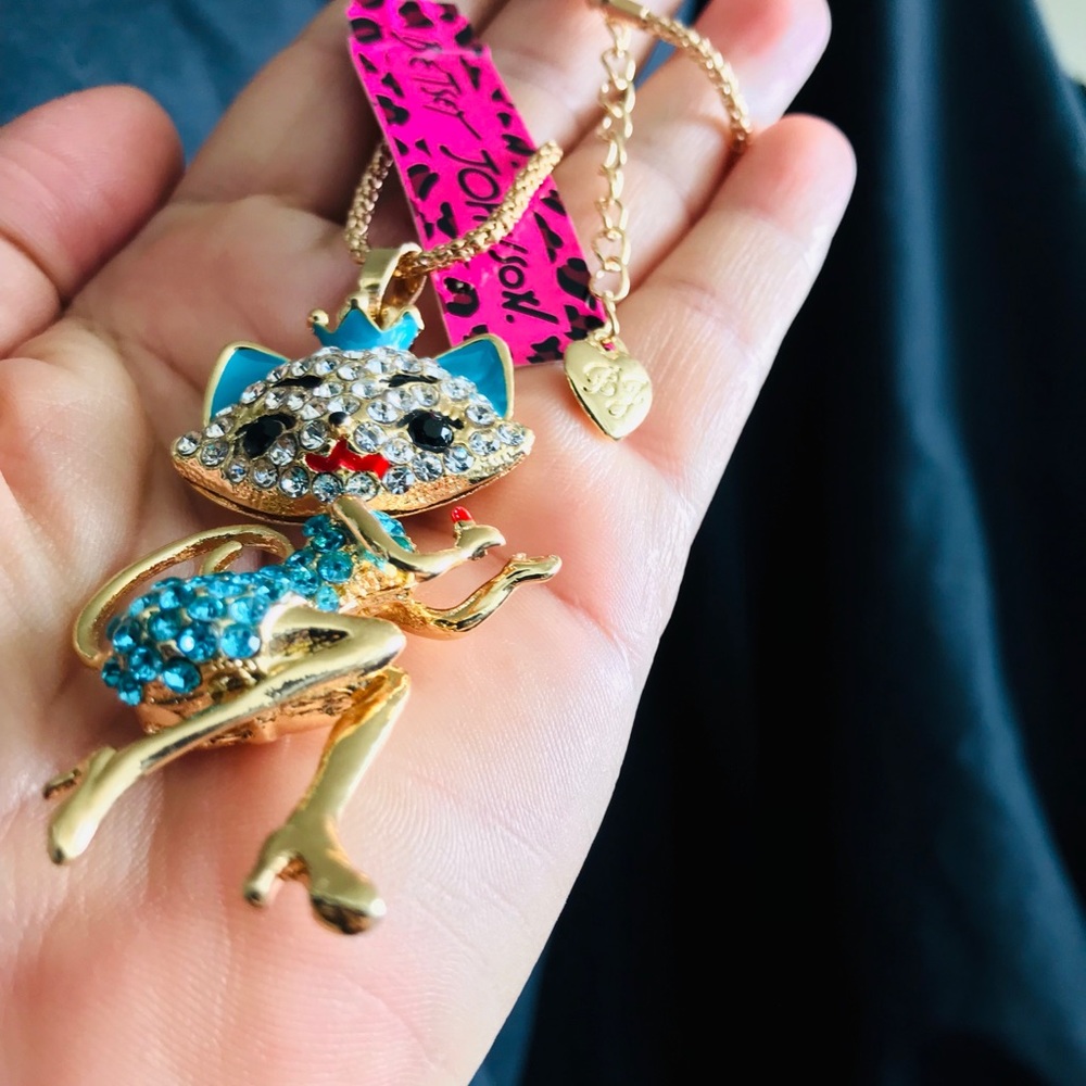 Betsy JOHNSON~ KAT Necklace - Picture 5 of 8